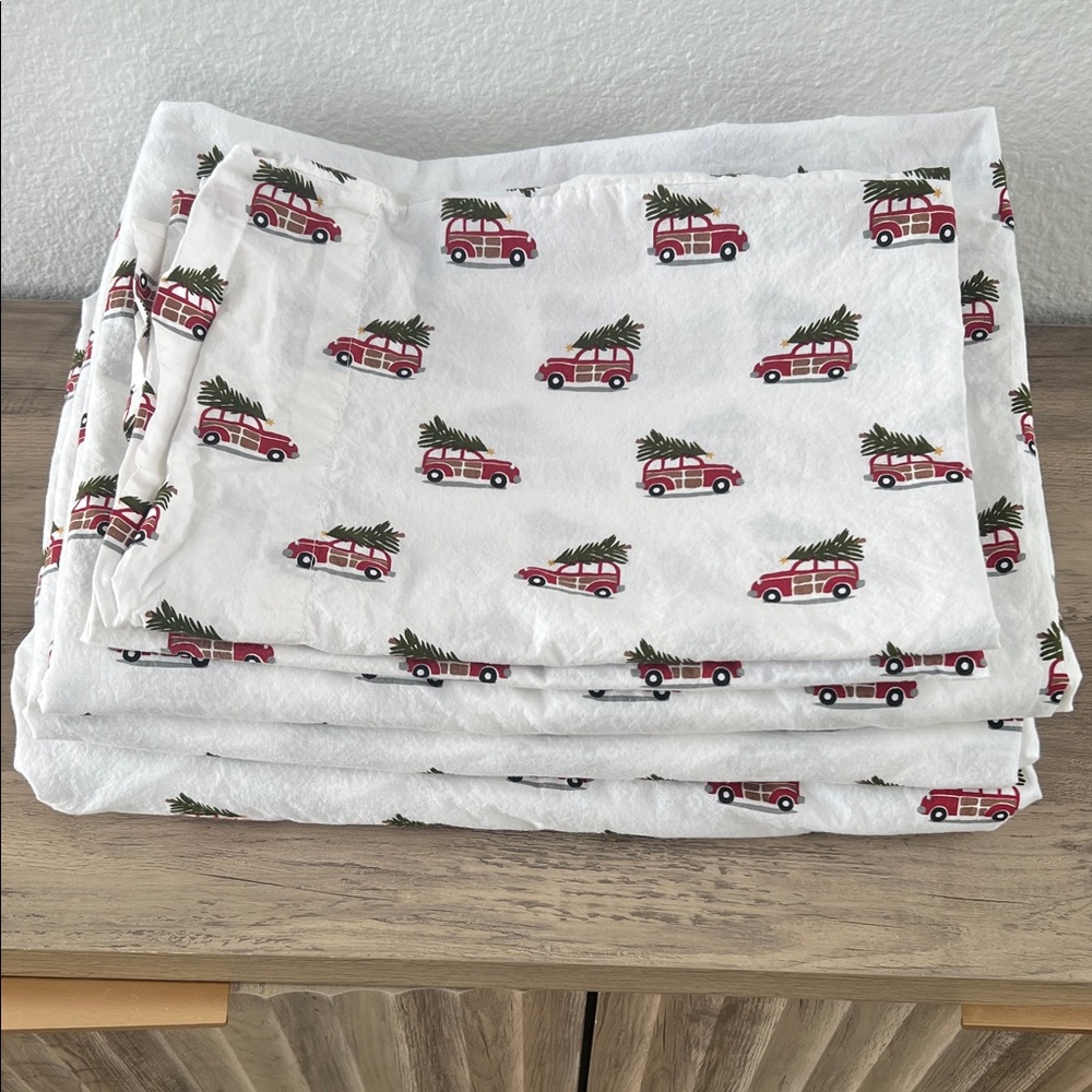 Pottery Barn Kids Woody Car Organic Christmas Sheets - Twin (almost 2 sets)
